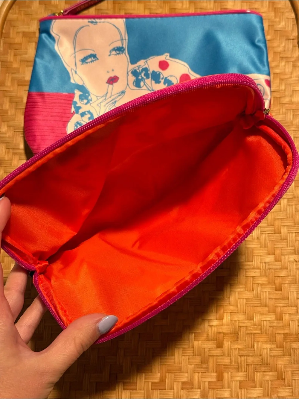 Estée Lauder make up bags